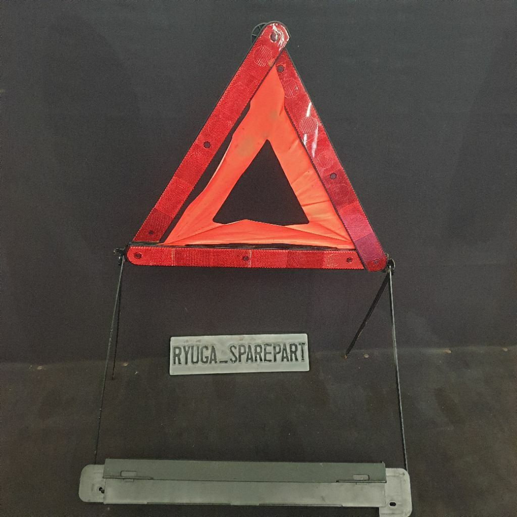 waring triangel segitiga pengaman mercedes benz W168 A140  1688990814