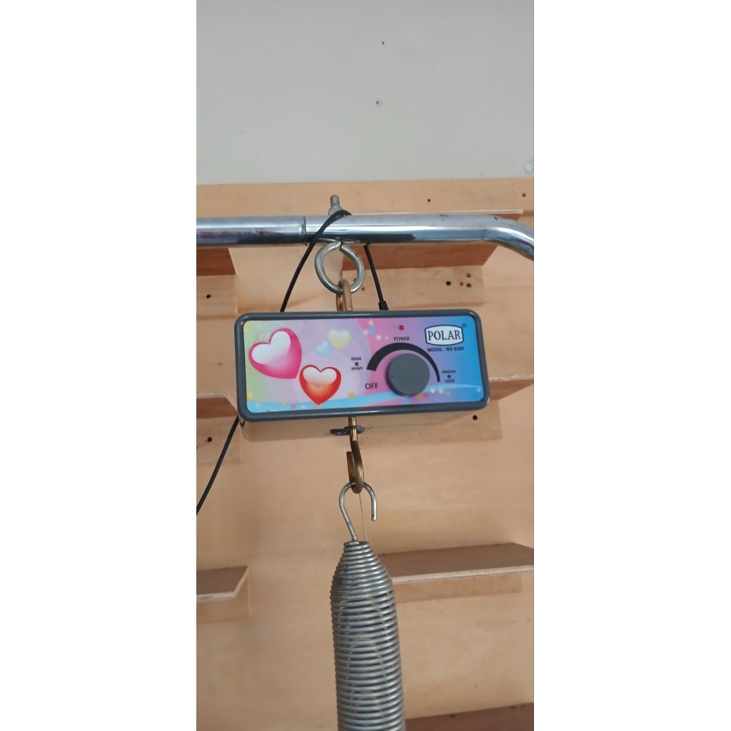 Satu set ayunan listrik bayi