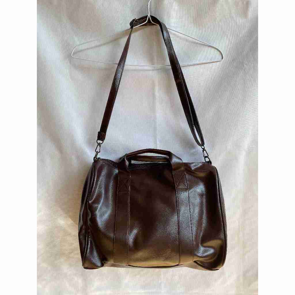 [100% Preloved Ori] Tas Slempang Pria Warna Coklat Kulit Polos