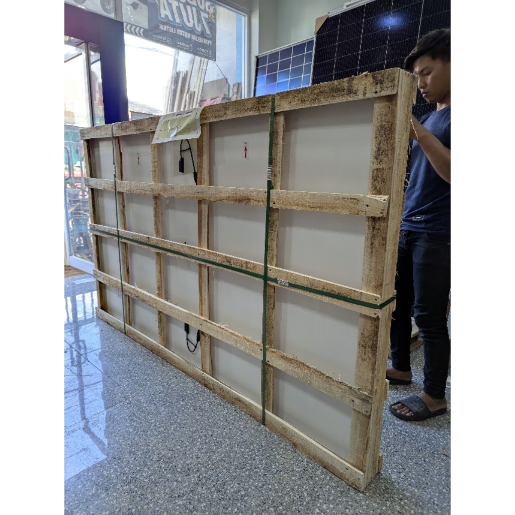 Paket 3 lembar Trina 590wp Bifacial plus packing