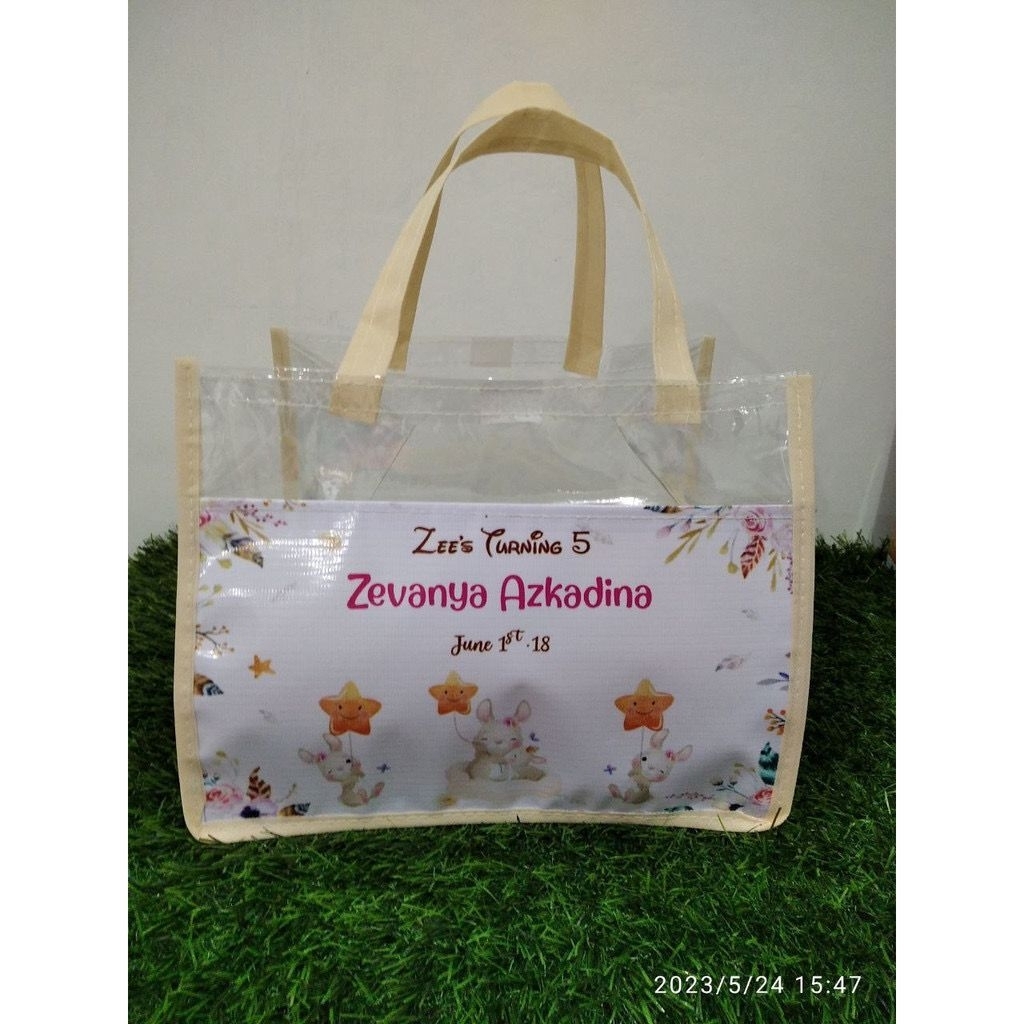 

tas souvenir ultah kombinasi mika tambah nama teman satu2/ hampers ukuran 30x25x25 goodiebag