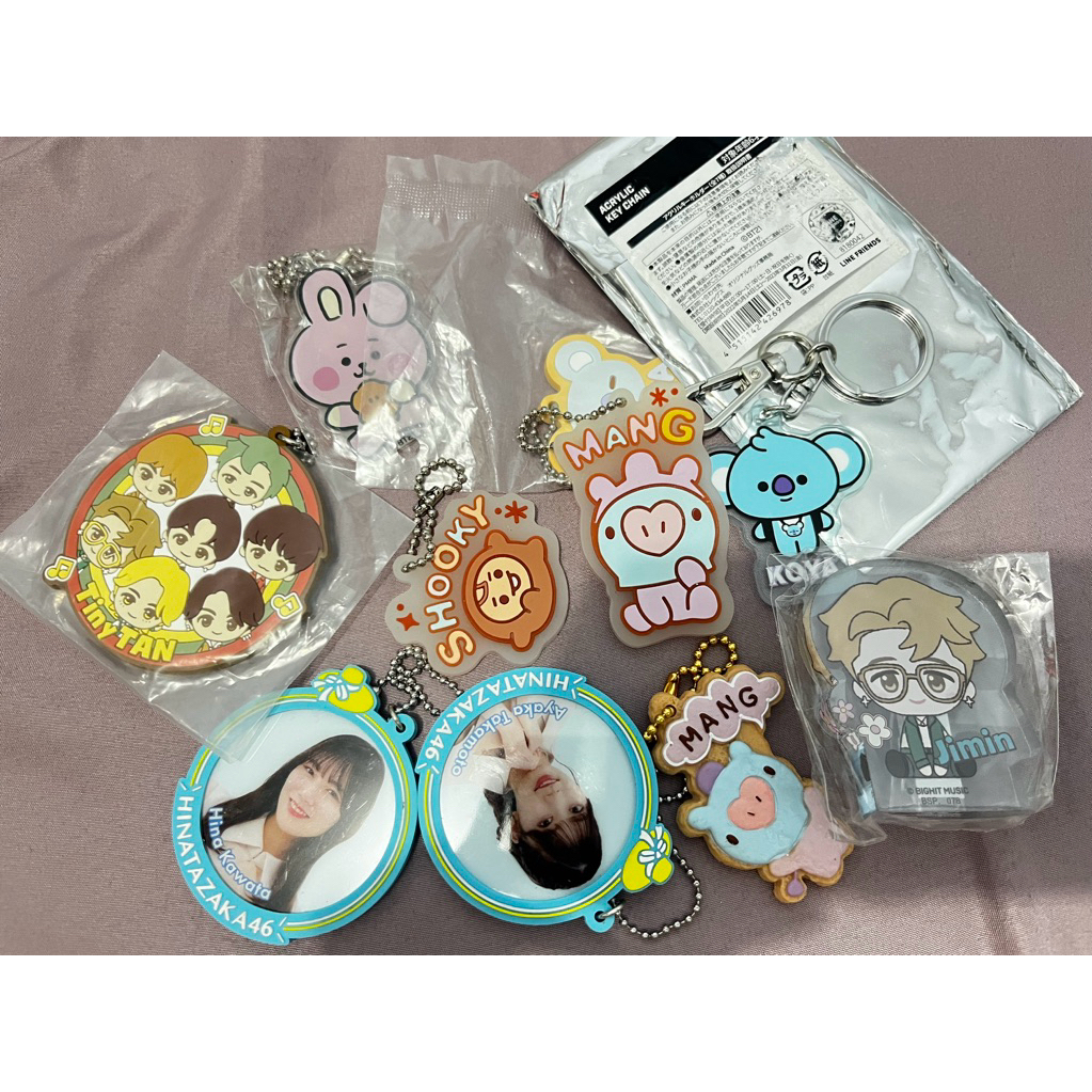 [IDOL] READY STOCK OFFICIAL MERCH Idol Bangtan Boys BT21 BTS Keychain Acrylic Standee