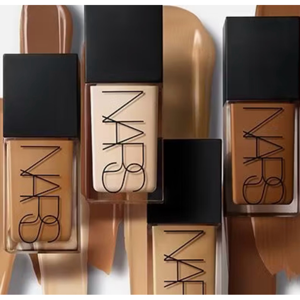 Nars Sheer Glow Foundation share in 5ml jar