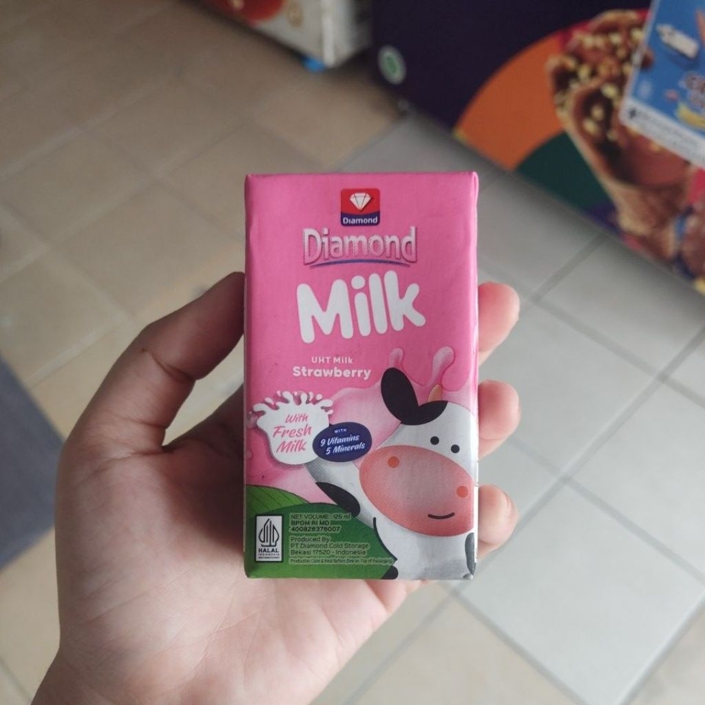 

Diamond Susu Uht strawberry 125ml