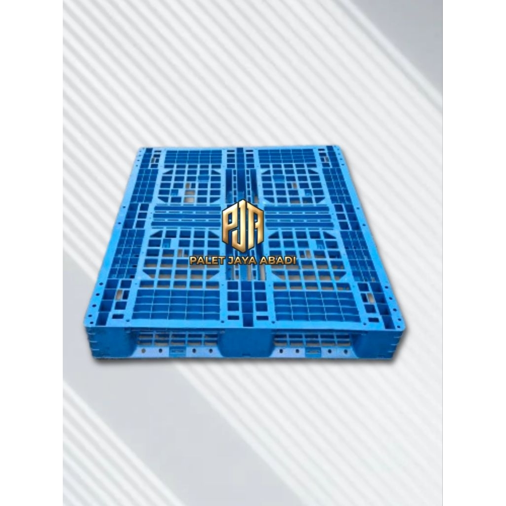 

Pallet plastik bekas berkualitas ukuran 120x100x15cm