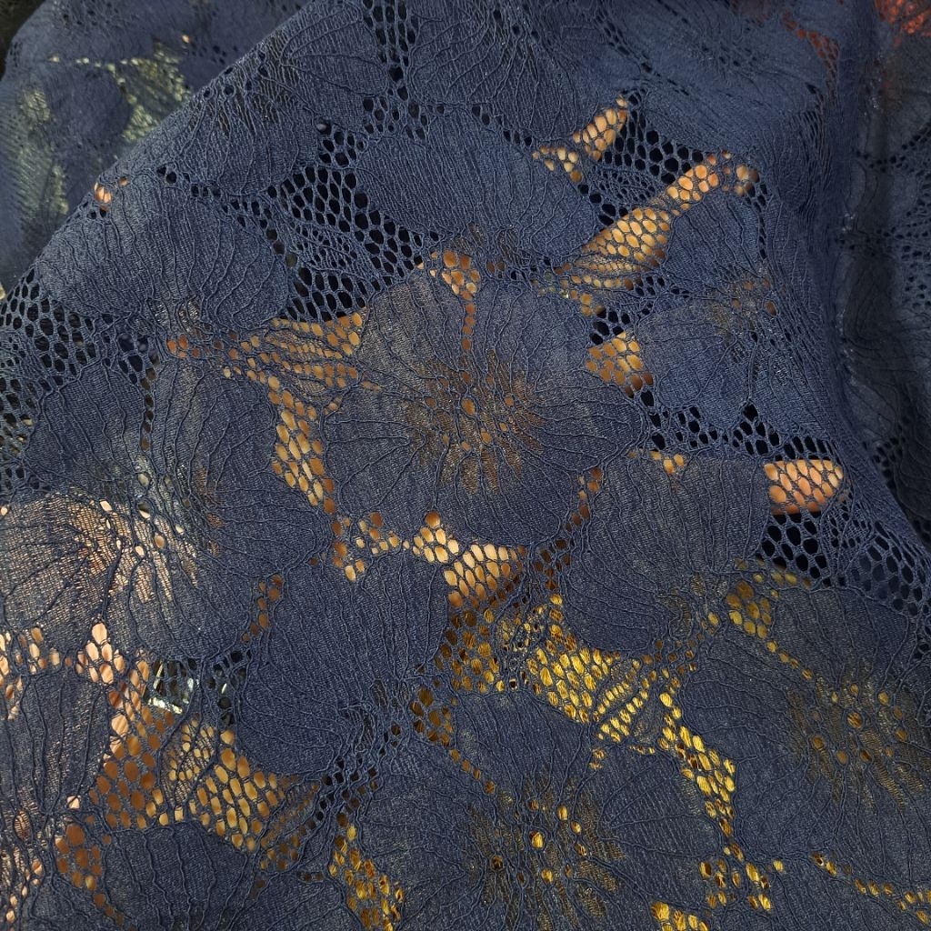 kain brokat prada - kain brokat meteran - kain brokat katun motif bunga