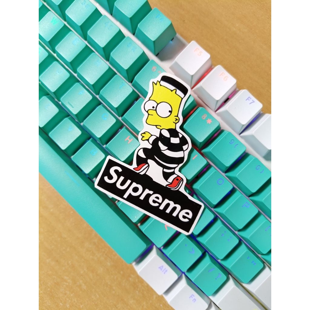 

STIKER BRAND CASUAL STICKER TAHAN AIR LAMINASI GLOSSY