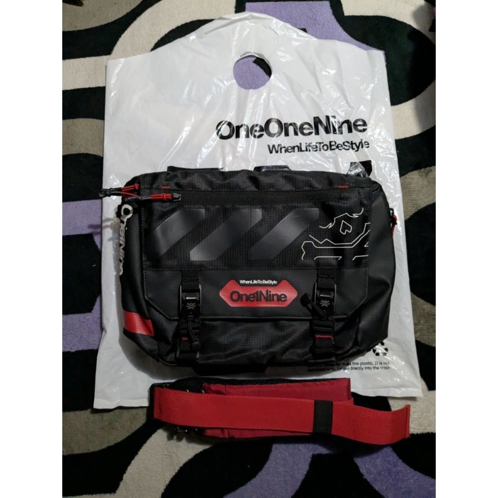 Sling bag oneonenine