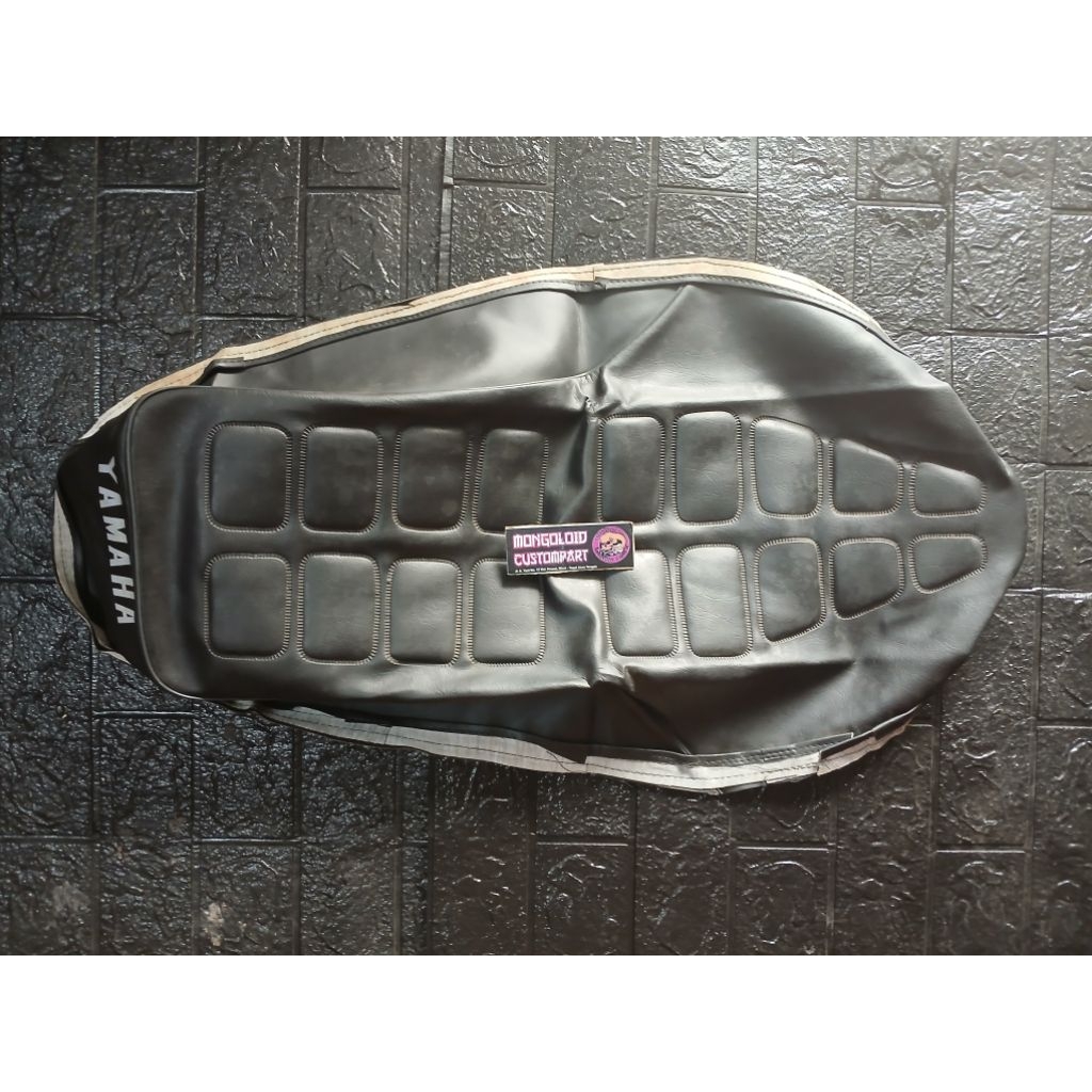 stok lama bahan kualitas original kulit cover tutup jok sadel YAMAHA V80 V 80 SS SDX ROBOT SUPERDELU