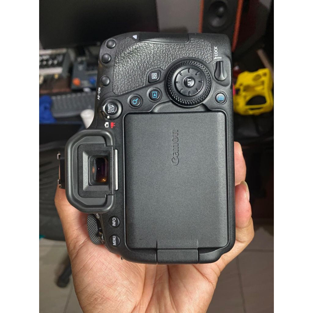Kamera Canon 6d Mark ii Bekas Mulus Berkualitas