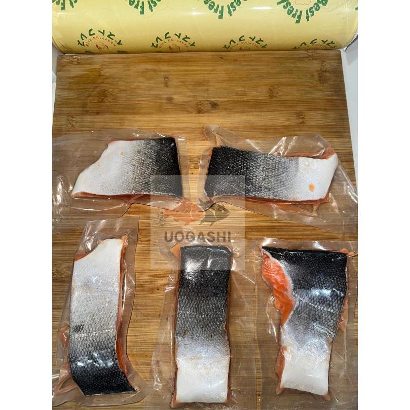 

Salmon Premium Import Fillet 300G