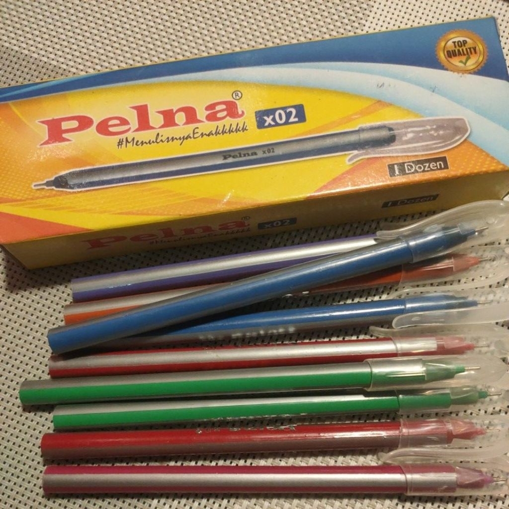 

Pulpen Hitam Pelna 0.6 Black Satuan