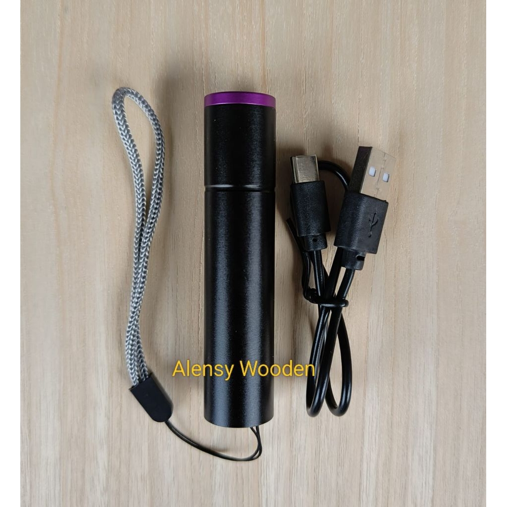 Lampu Senter UV Flashlight LED Utraviolet 365nm Rechargeable - High quality