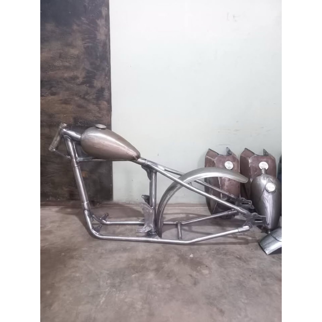 rangka choper sett tangki sama spakbor belakang