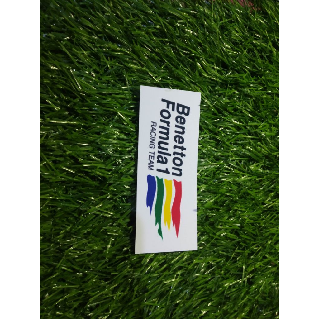 

stiker vinyl benetton