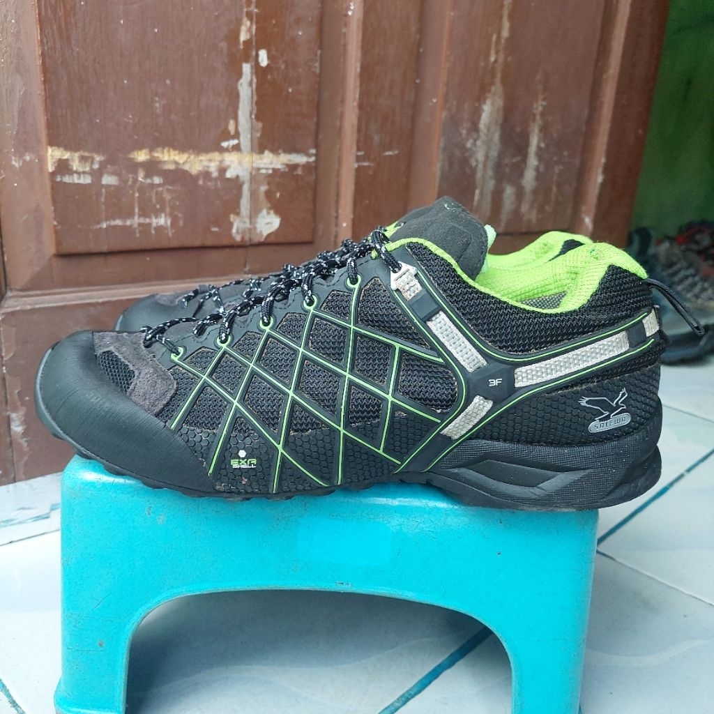 salewa ms wild fire gtx vibram sepatu outdoor gunung goretex  hiking