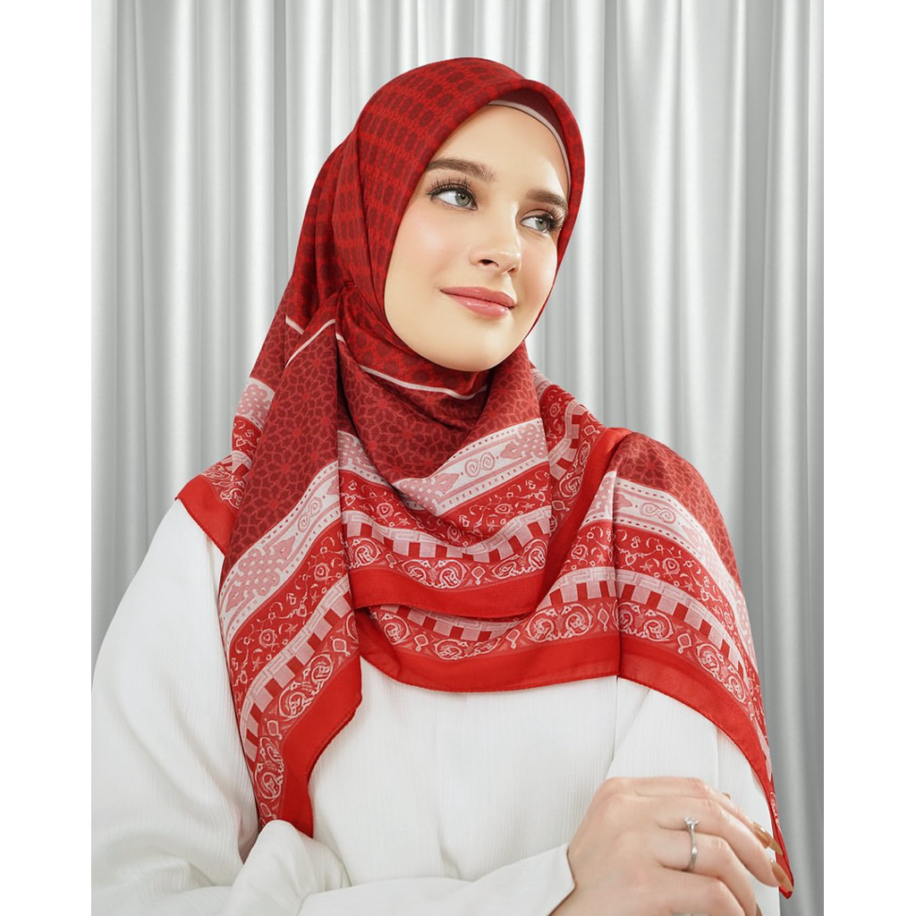 MOROCCAN RED SCARF | Official Hijab Mandjha Ivan Gunawan