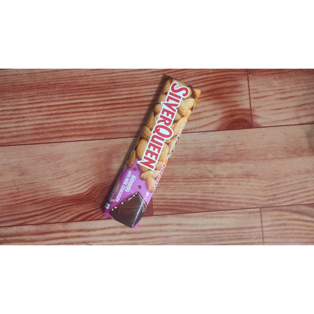 

Silverqueen almonds with milk chocolate halal