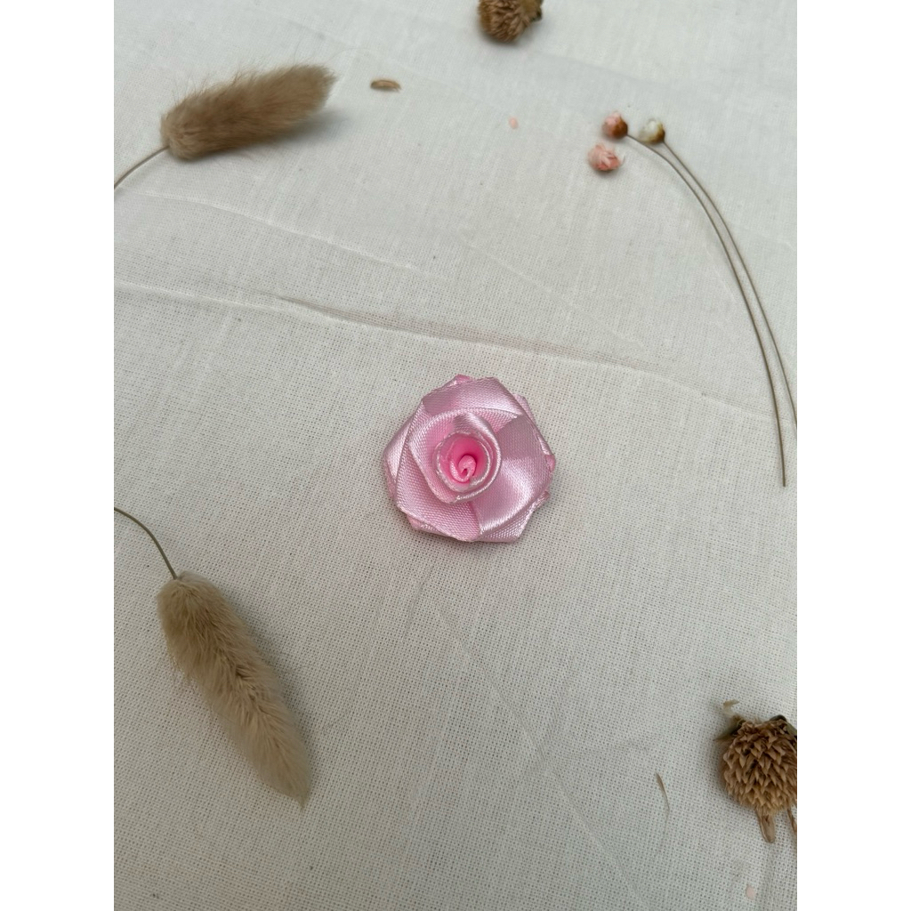 

Dekorasi bunga pink pita satin 075