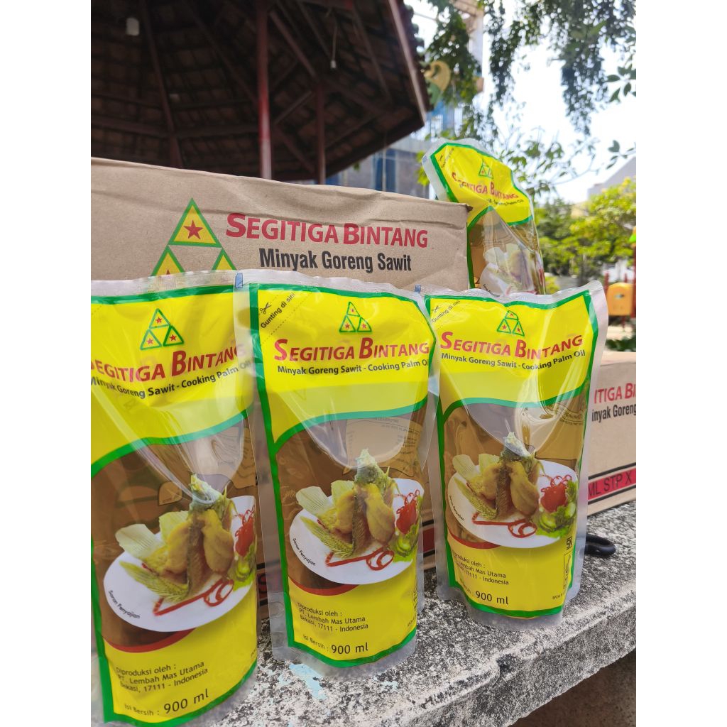 

Minyak Goreng Segitiga Bintang Asli 1 karton isi 12 x 900 ml / Pouch Ekonomis minyak sawit murni minyak sayur | Halal BPOM RI MD Terdaftar | Mengandung Vitamin A, Omega 6 dan Omega 9