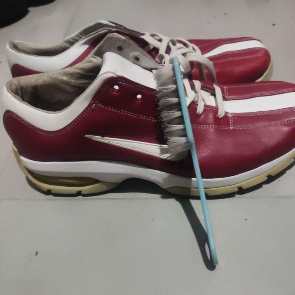 sepatu olahraga N1k3 golf bekas pakai zise 40.5 insole 255