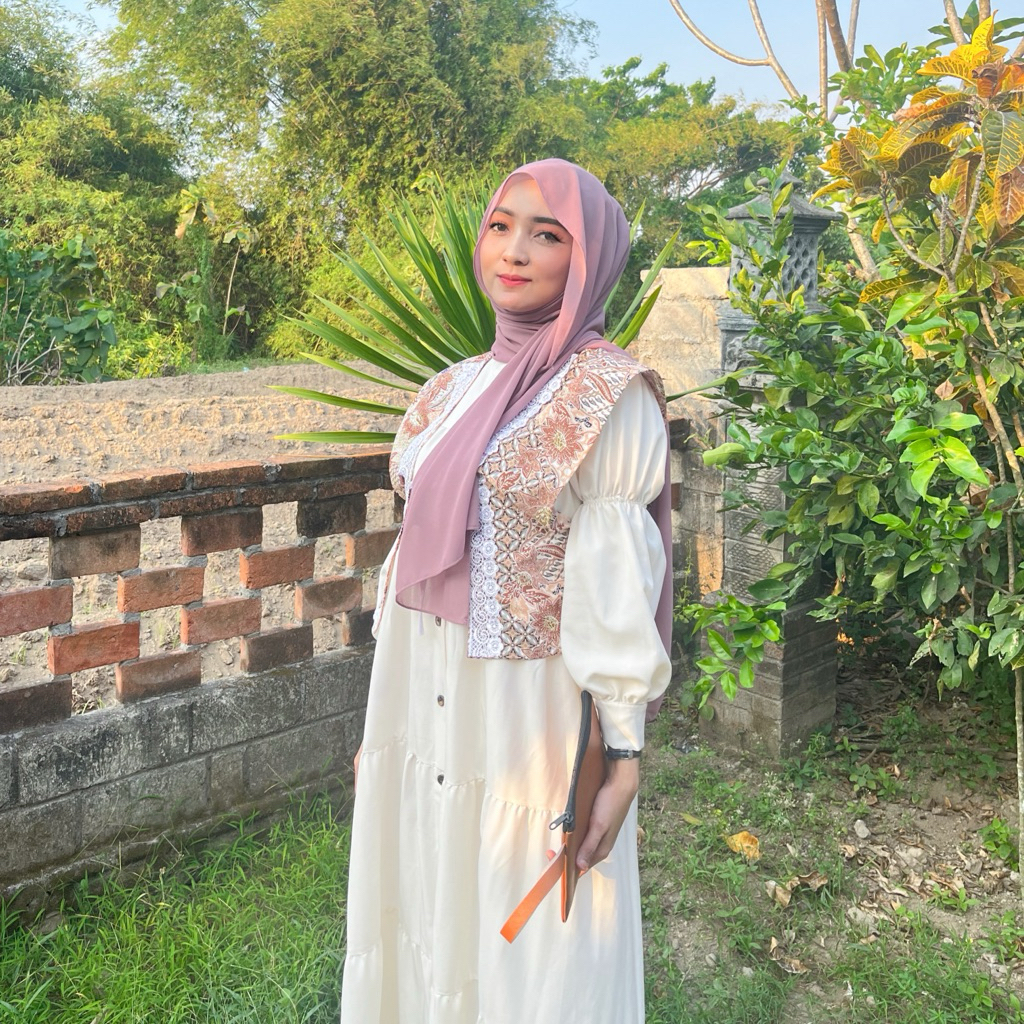 Yhumna Vest Batik Wanita Rompi Outer Brukat Renda Kekinian | Vest Rompi Modern Kerja By Oseen