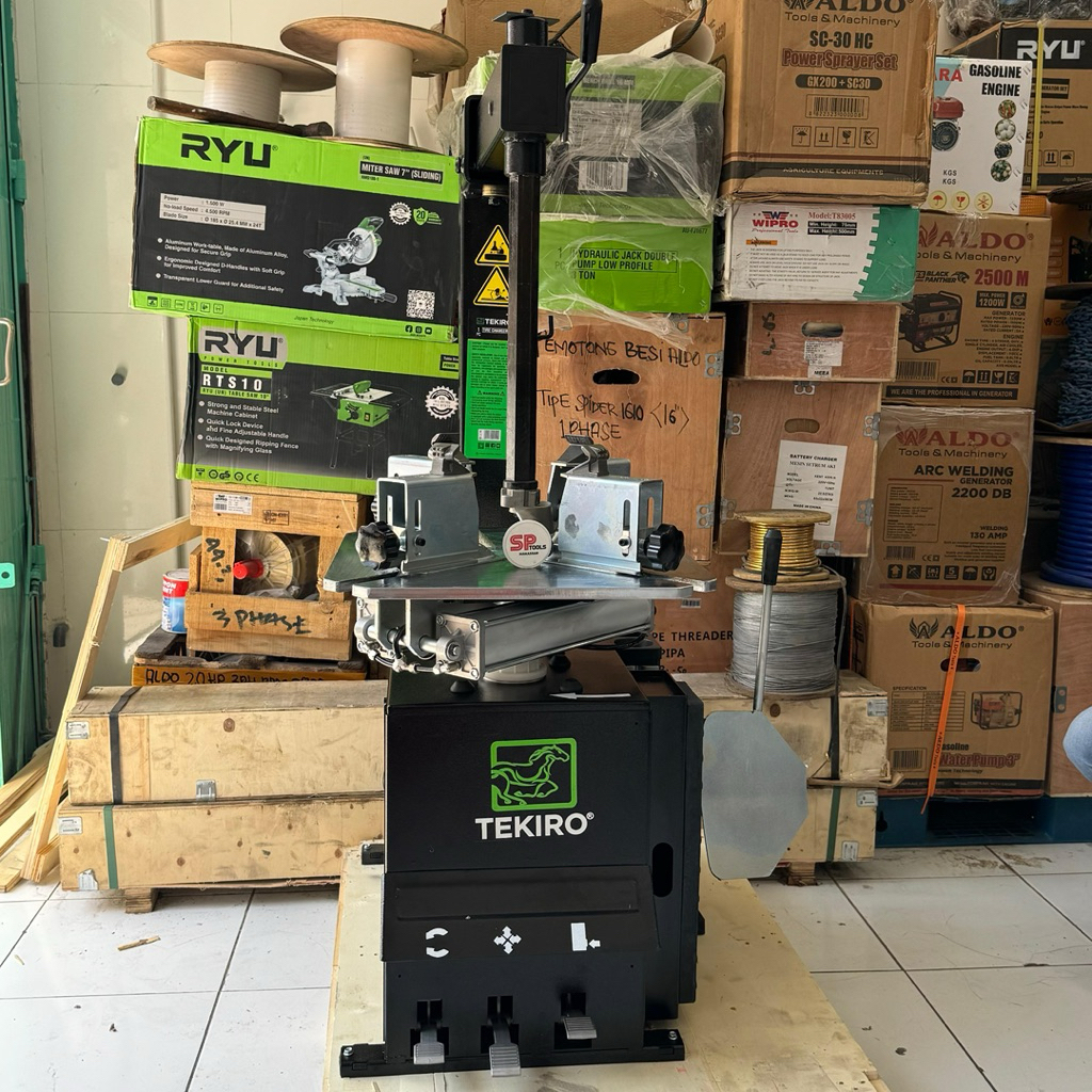 MESIN PEMBUKA / ALAT BUKA BUKAAN PENGGANTI BAN / TIRE CHANGER TEKIRO