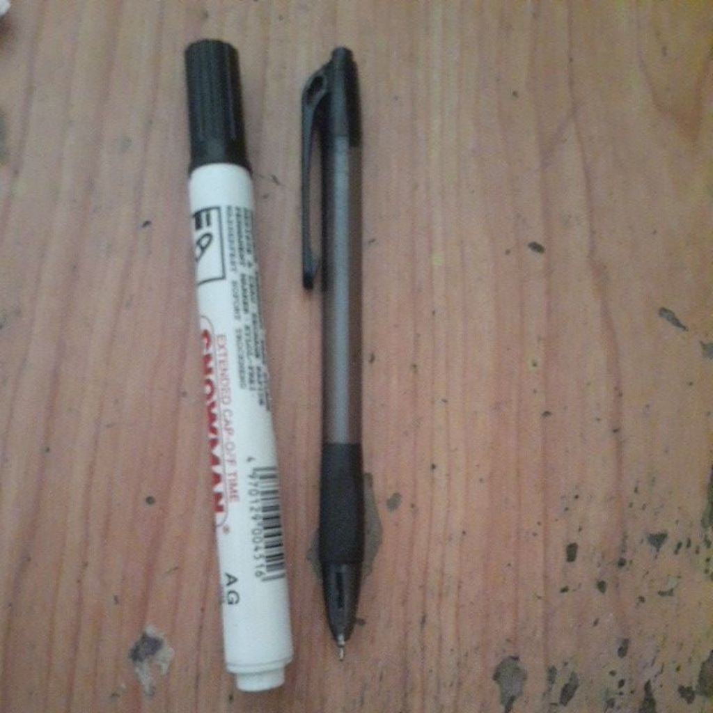 

spidol dan pena black