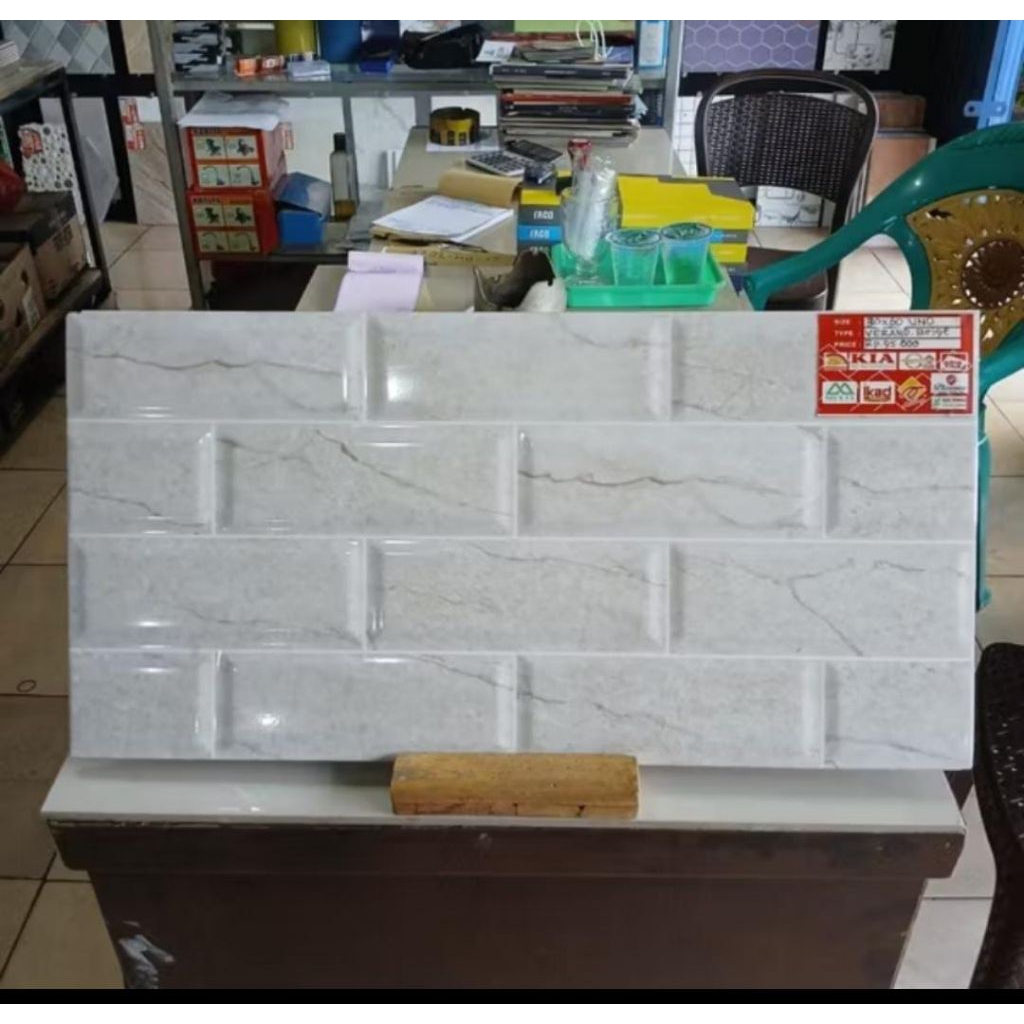 keramik dinding cutting 30x60 verano beige