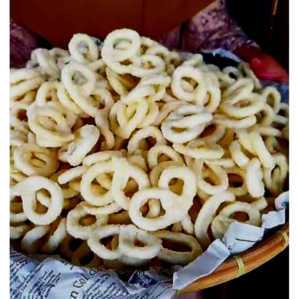 

Kue 88 Lapan Lapan putih khas sipirok