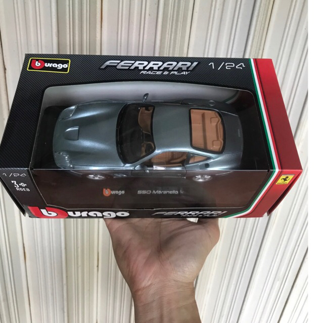 Diecast Bburago 1:24 - 550 Maranello