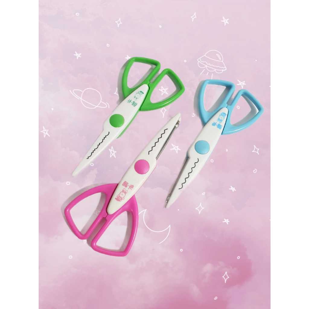 

( 1 PCS ) SICISSORS GUNTING ZIGZAG COOKA / GUNTING DIY ZIGZAG