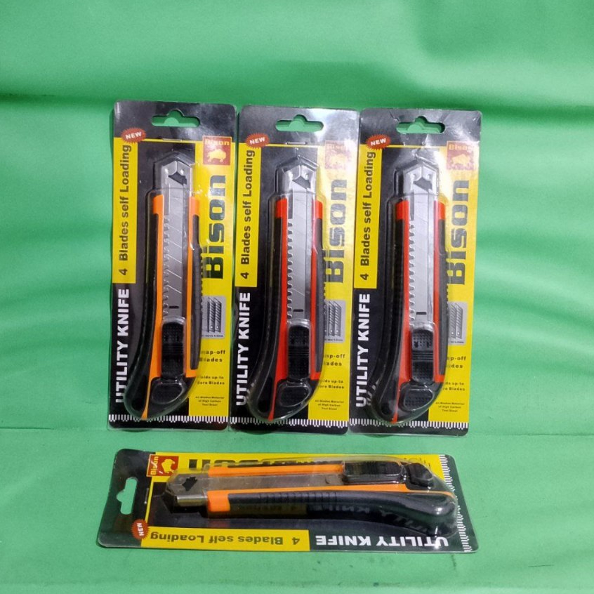 

Pisau Cutter Besar 4Blades 4Mata BISON Harga Per Pcs