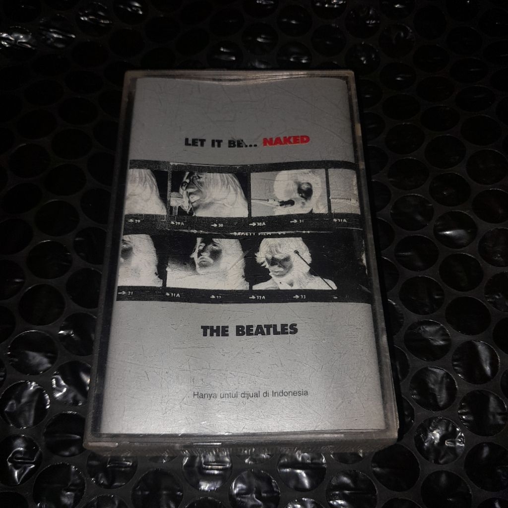 kaset pita the beatles let it be.. naked