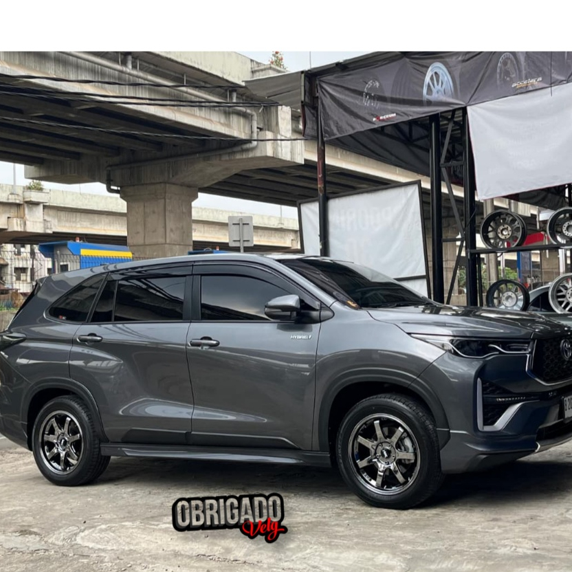 Paket Velg Mobil Innova Zenix R18 HSR BOROKO TJH Plush Ban ACCELERA IOTA ST68 235 55 R18