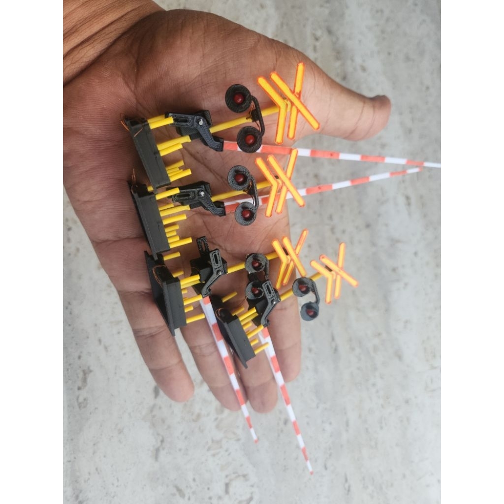 Palang Pintu kereta api miniatur skala HO 1:87