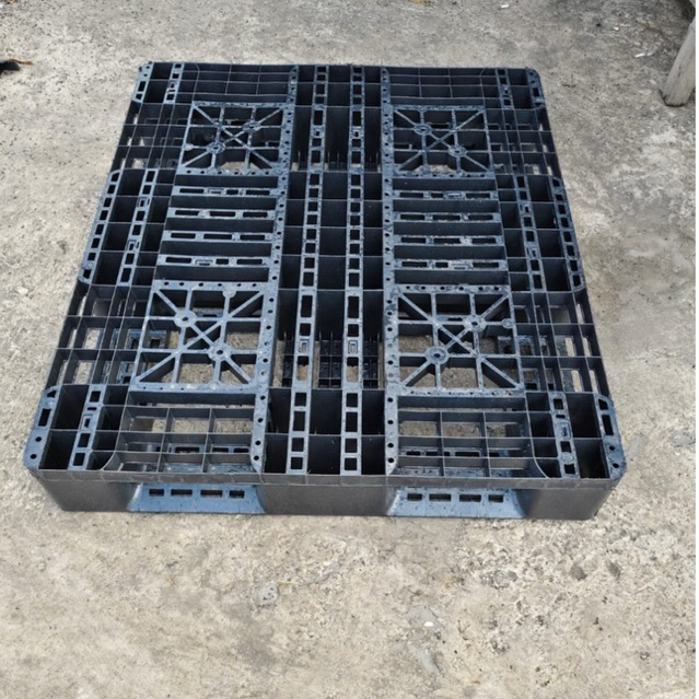 

palet plastik bekas berkualitas ukuran 100x120x15cm