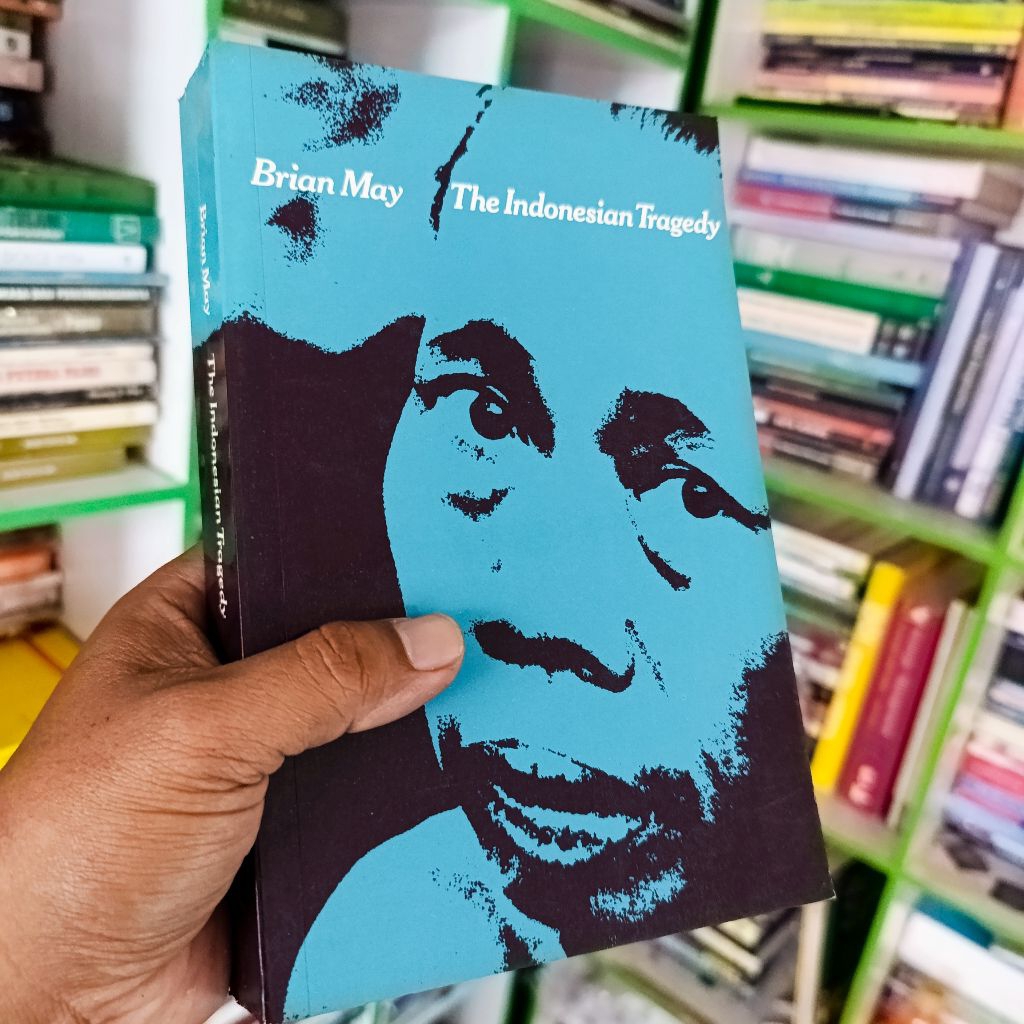 buku the Indonesian tragedy - brian May Original