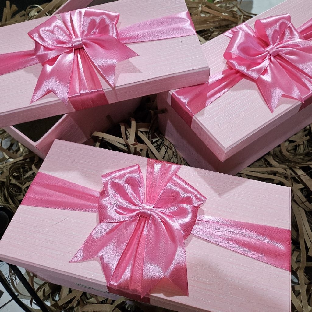 

HARDBOX KOTAK KADO EXCLUSSIVE Soft Pink Pita Pink