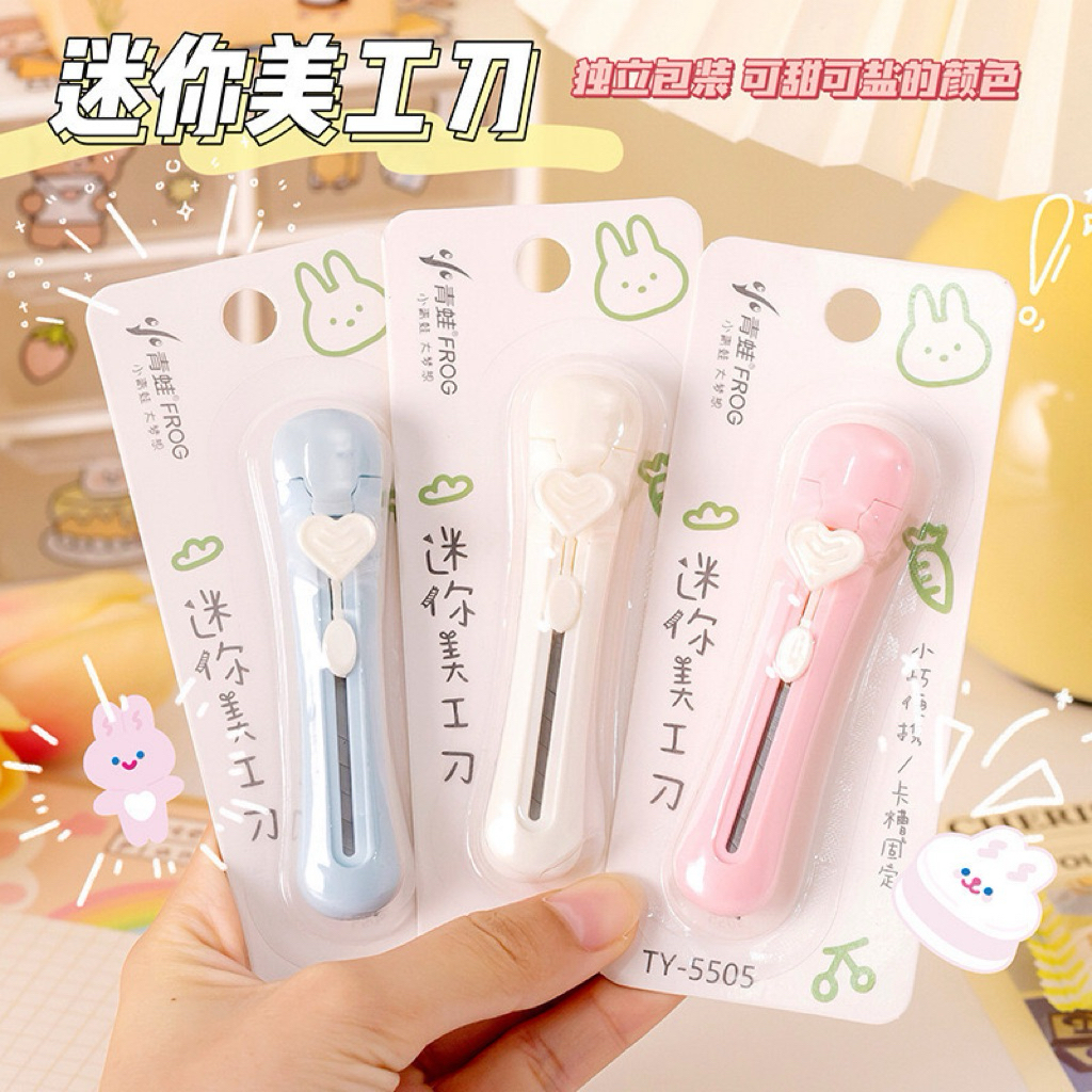 

CUTTER LOVE / KATER LOVE / CUTTER MOTIF LOVE / CUTTER PANJANG