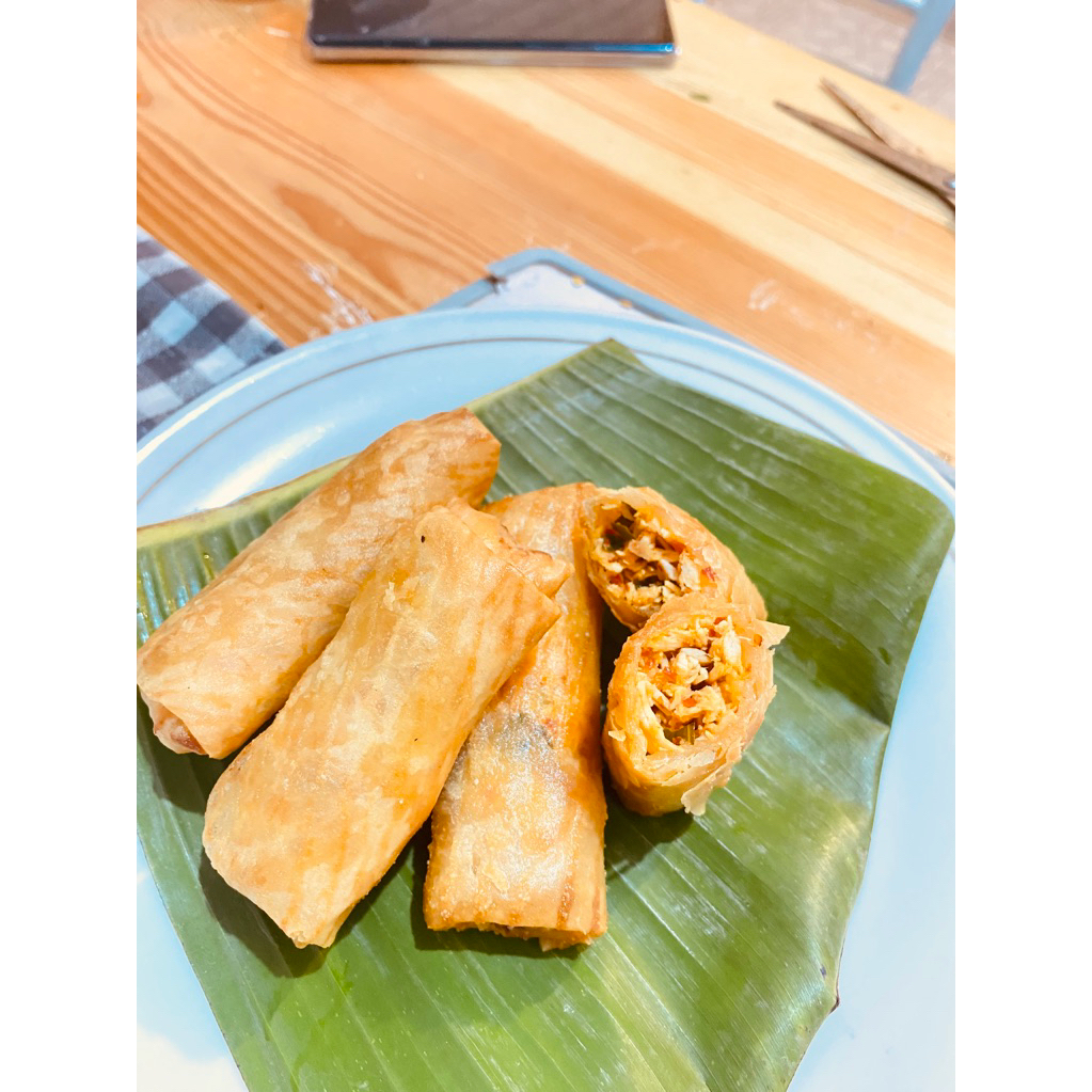 Lumpia ayam suwir Pedas frozen/goreng