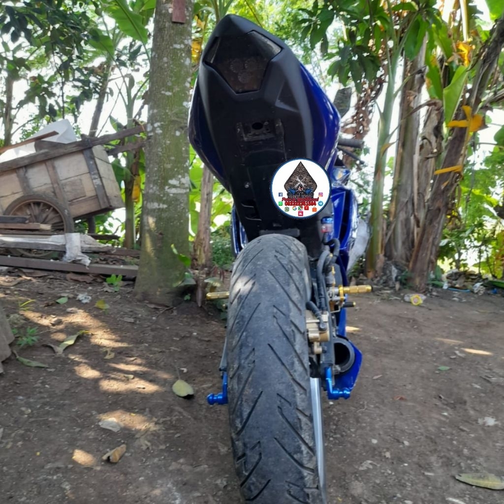 Body Belakang R15V1 R15V2 Model R25