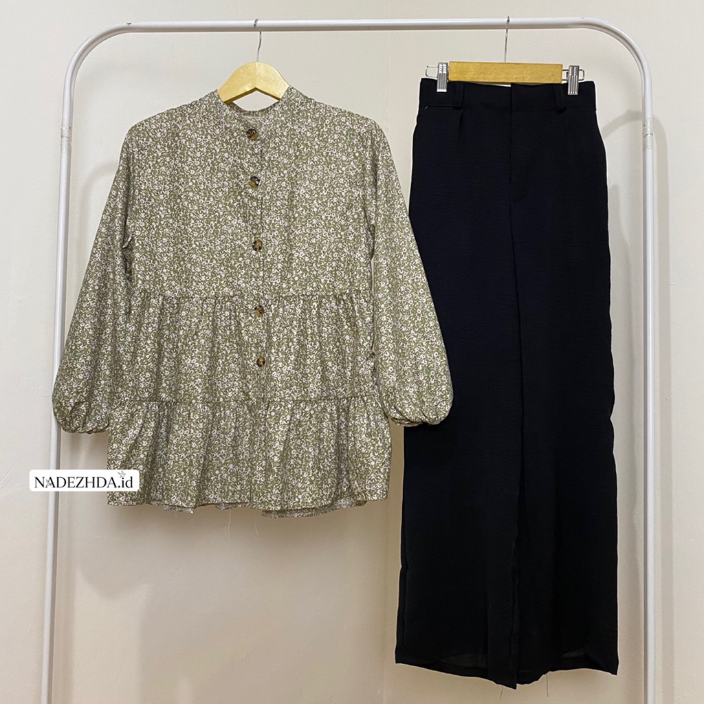 Nadezhda.id - Blouse Floral Oneset Crinkle Pant - Blouse Mix Pant - Setelan Kemeja dan Celana Kulot 