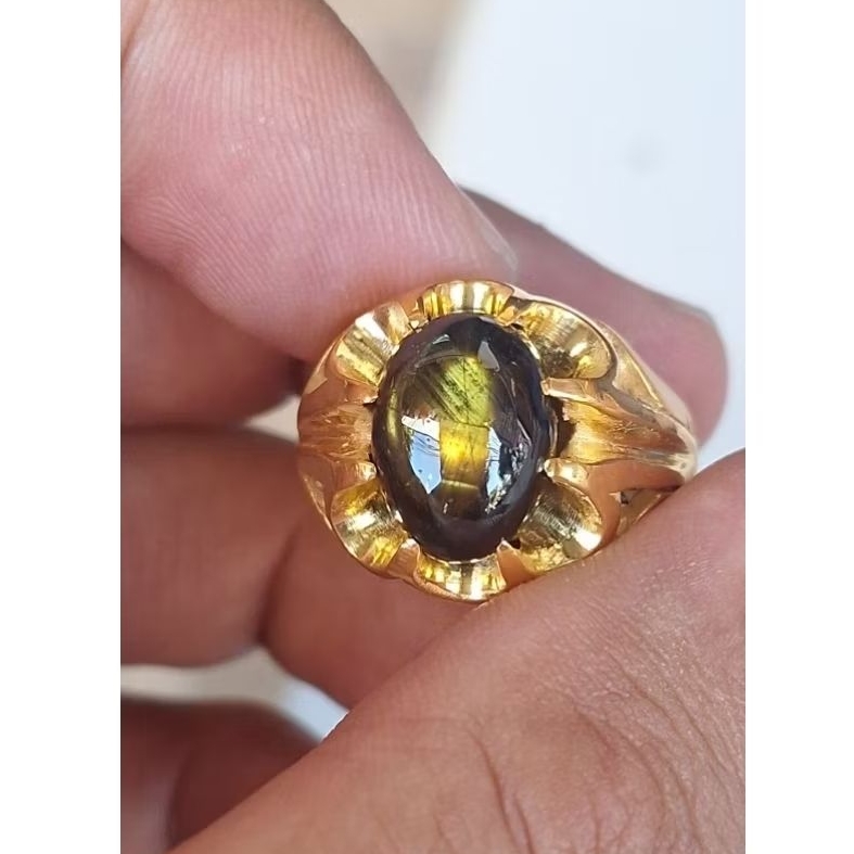 Bangsing golden wulung / natural golden star sapphire