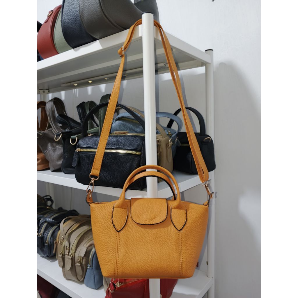 Tas selempang wanita Tas LC ukuran kecil bahan papirut kulit asli