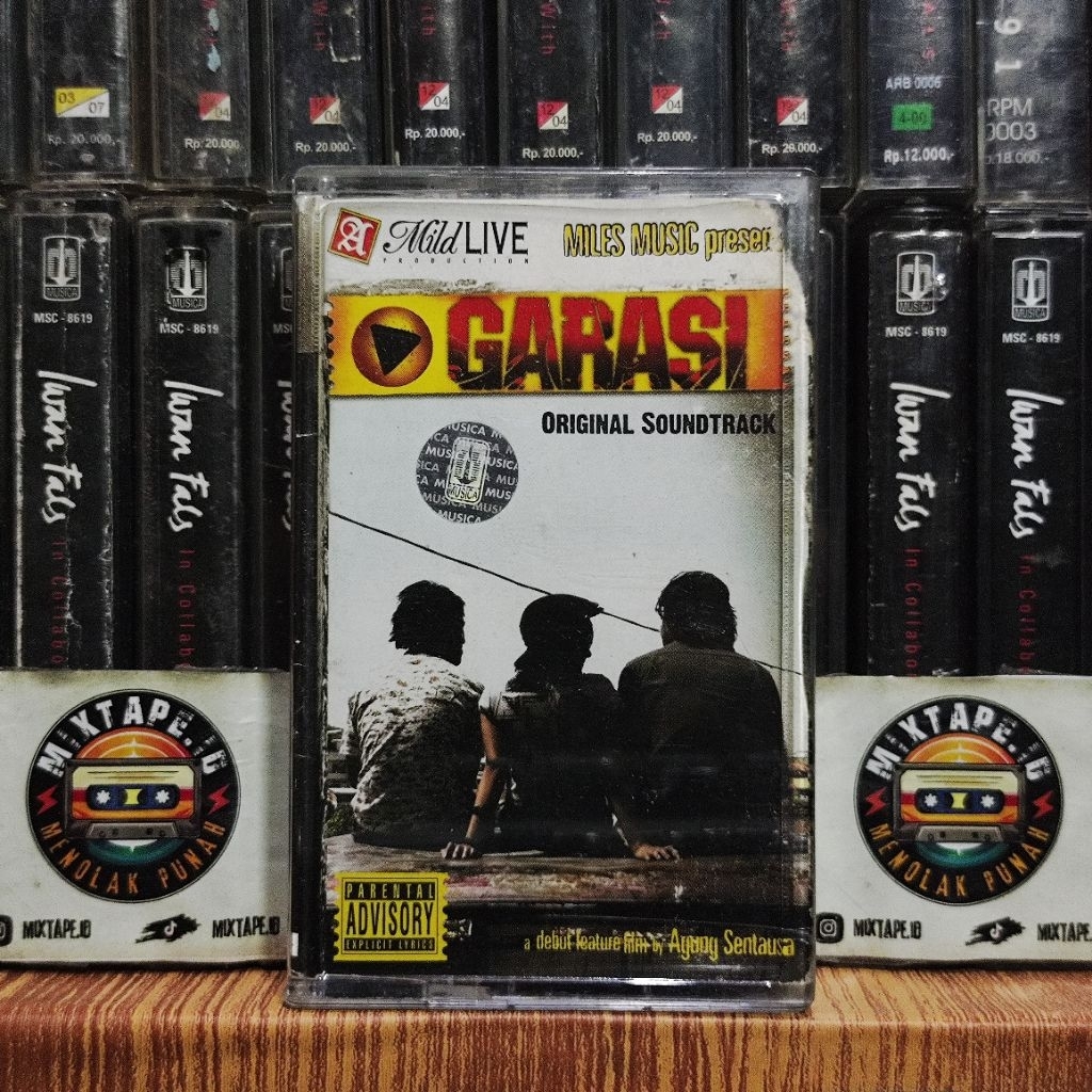 Kaset Pita - Garasi - Original Soundtrack - Radio Tape - Kaset - Radio - Pemutar Kaset - Retro - Cla