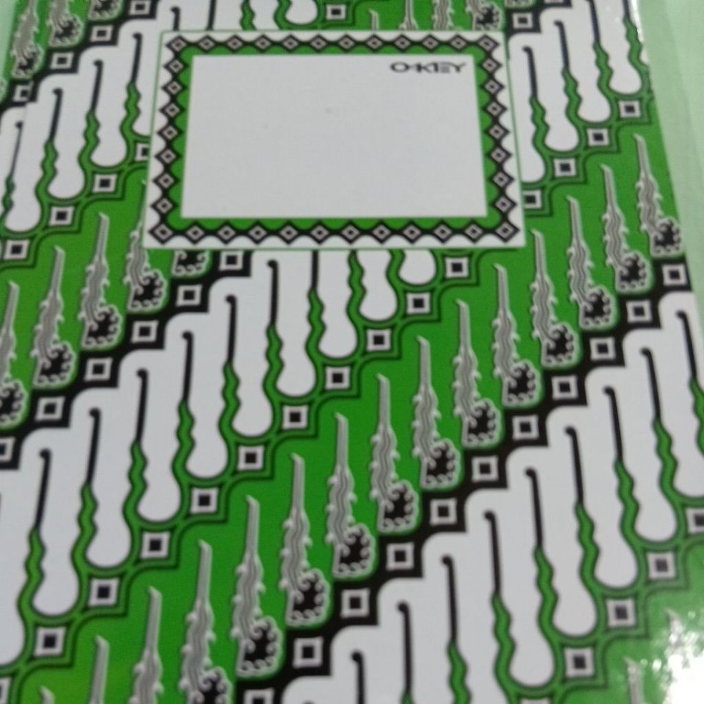 

buku tulis kuarto (hard cover)isi 100 lbr 1 pcs okey