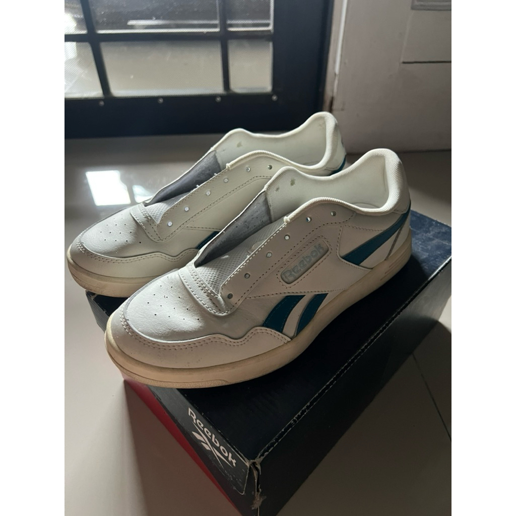 Preloved Sepatu Reebok Original 100%