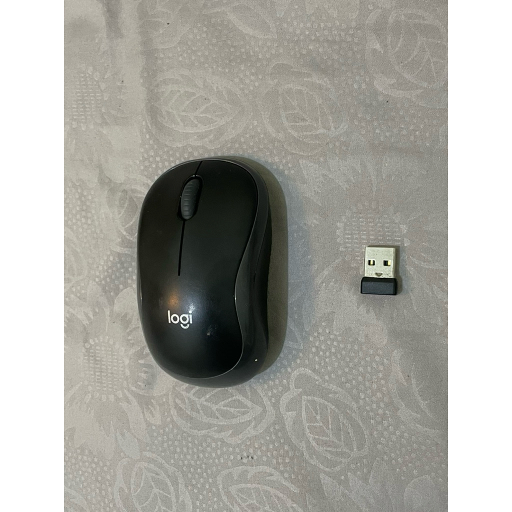 Mouse Wireless Logitech B175 (Preloved)