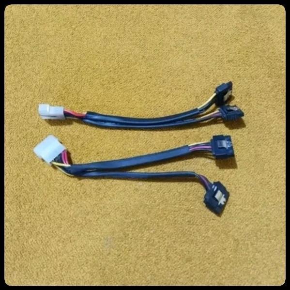 Kabel Molex Male to Dual SATA Power ex Built-up
